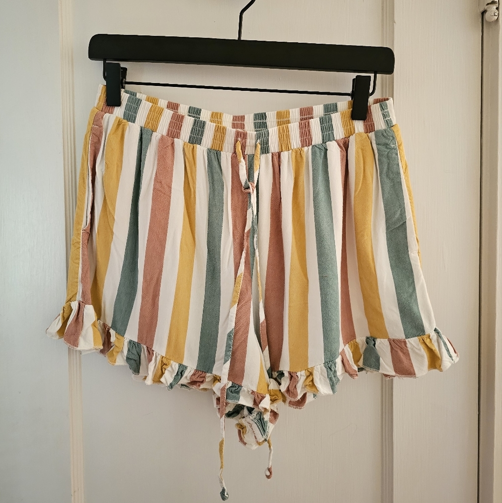 American Eagle Striped Ruffle shorts | Size medium